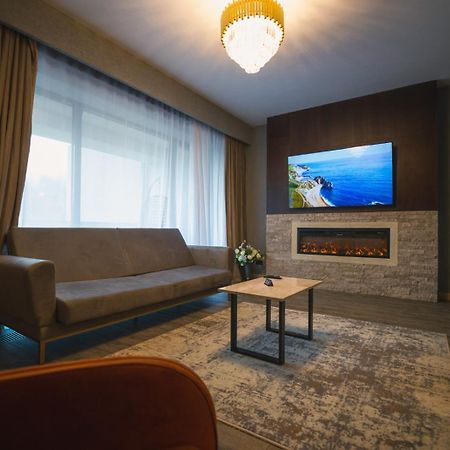 Elexus Apartments ポイアナ・ブラショフ エクステリア 写真
