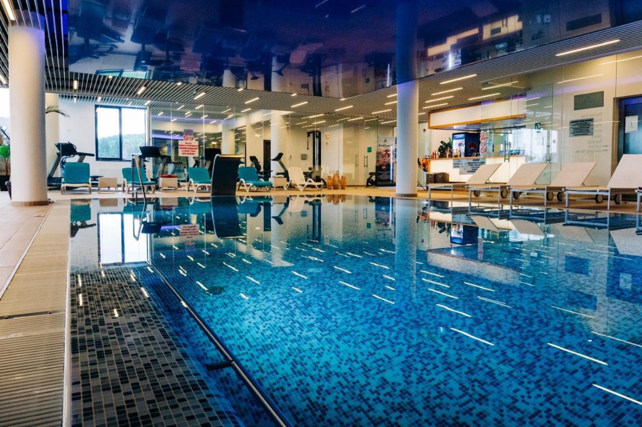 Elexus Apartments ポイアナ・ブラショフ エクステリア 写真