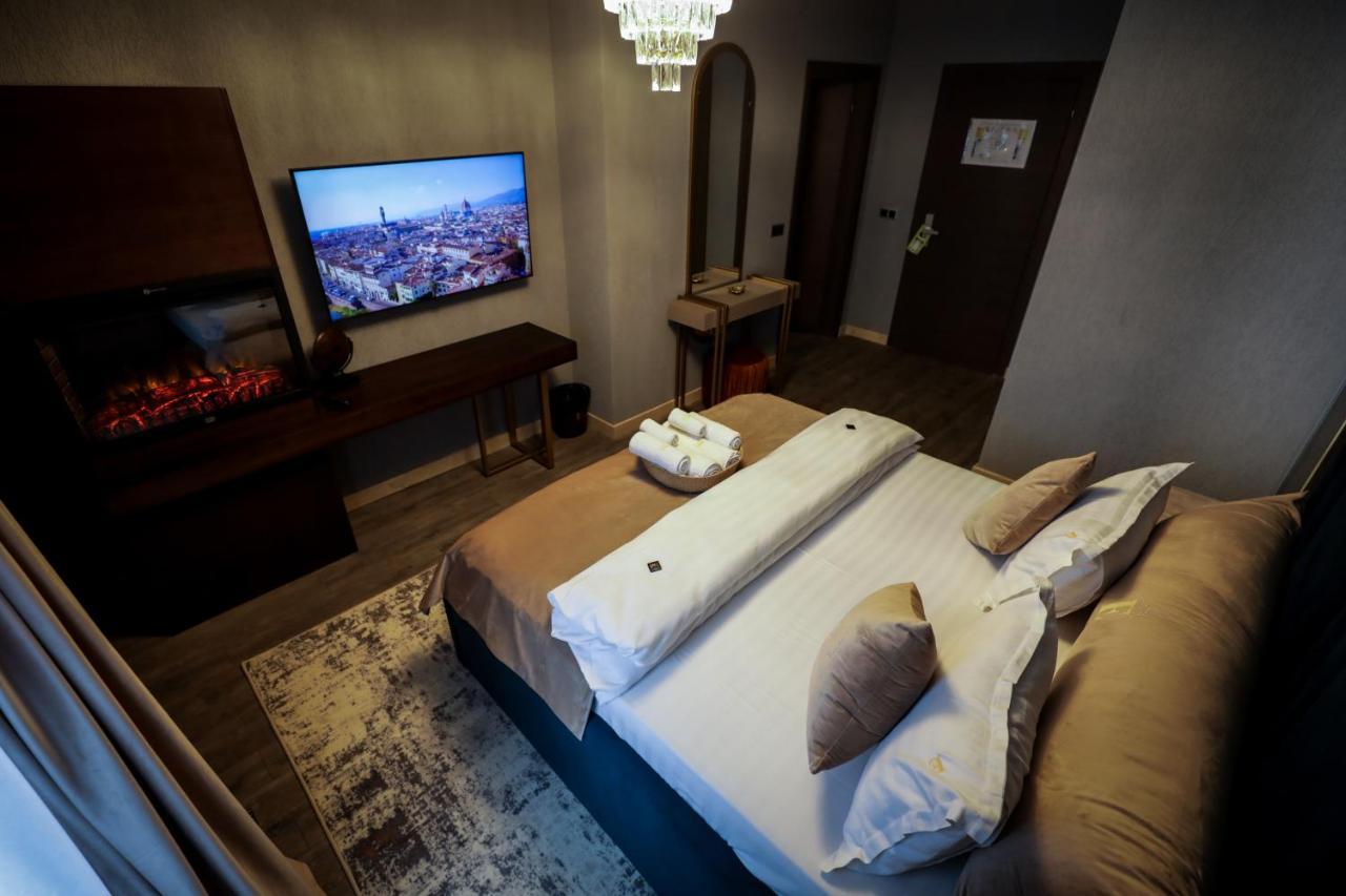 Elexus Apartments ポイアナ・ブラショフ エクステリア 写真