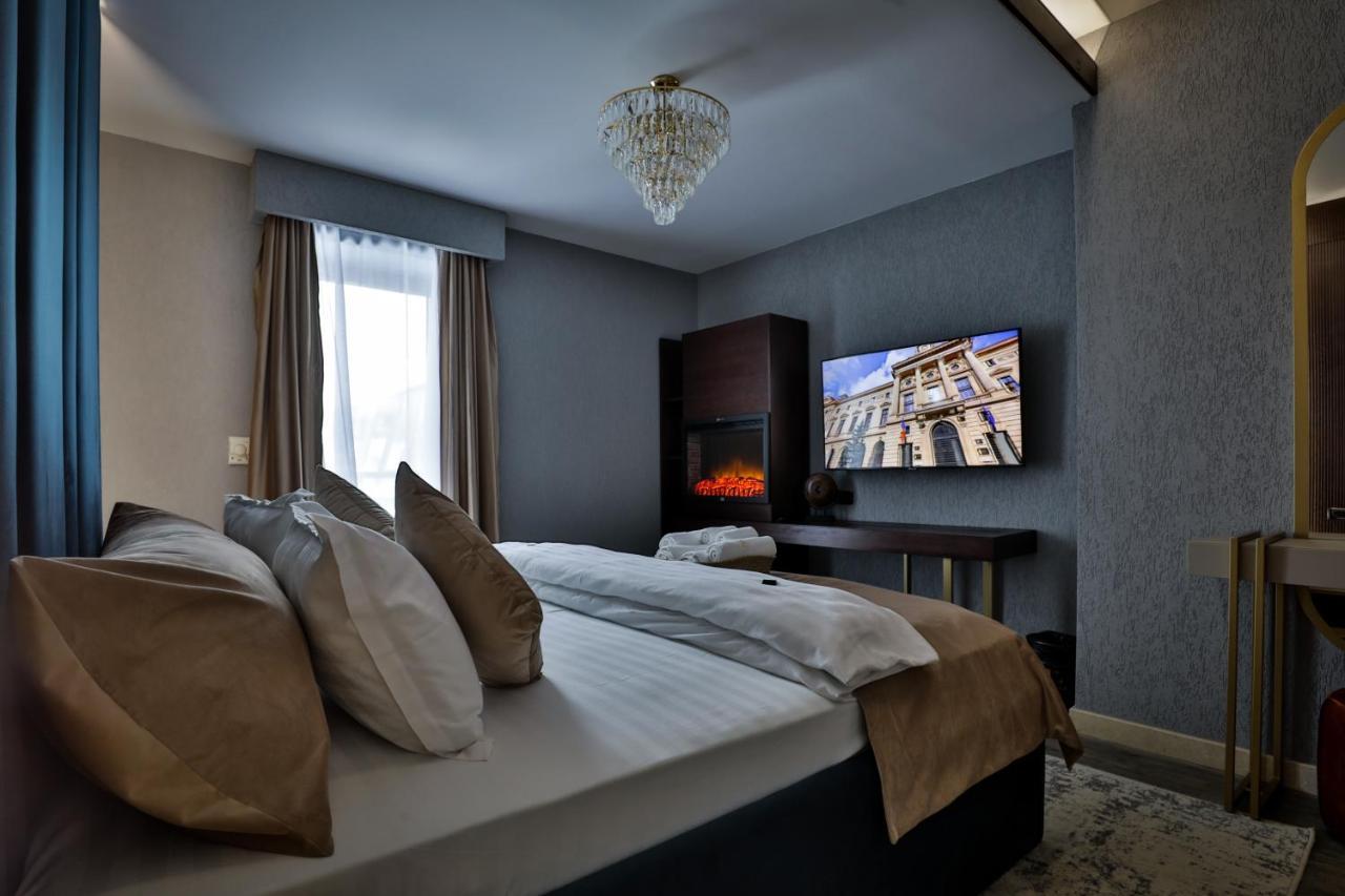 Elexus Apartments ポイアナ・ブラショフ エクステリア 写真