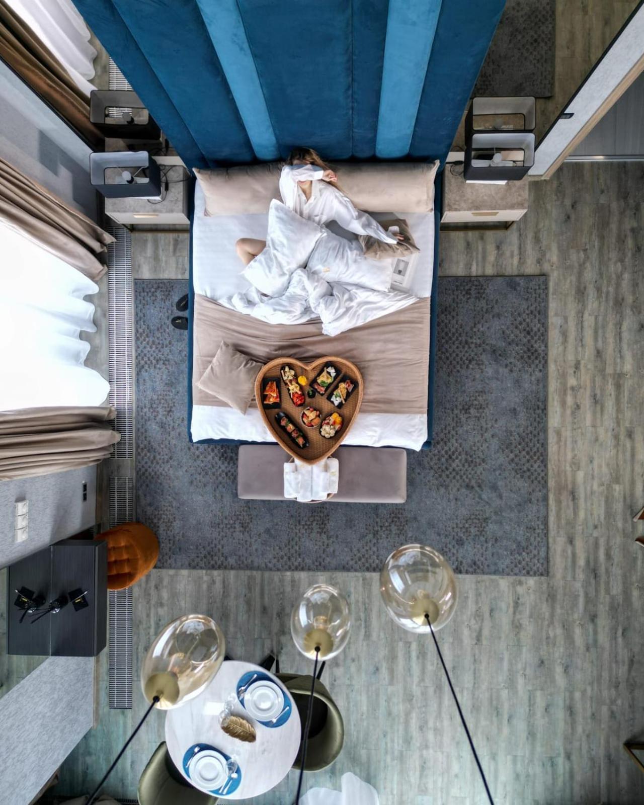 Elexus Apartments ポイアナ・ブラショフ エクステリア 写真