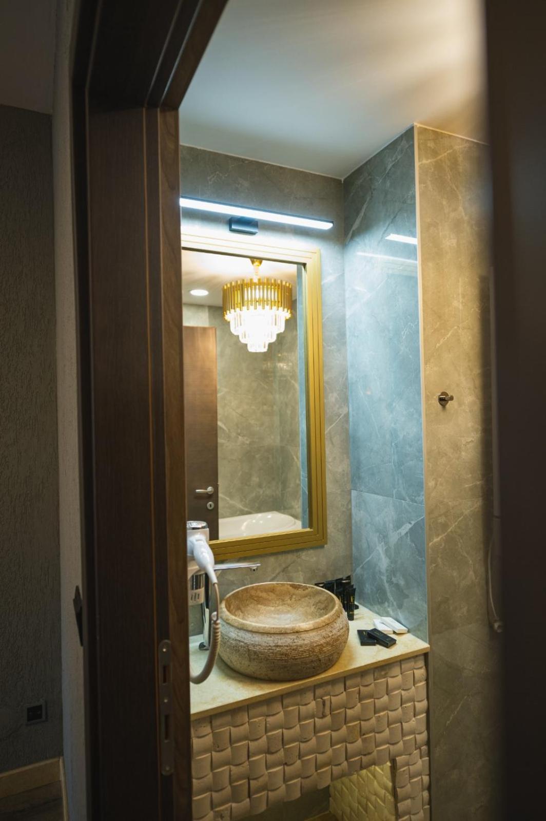 Elexus Apartments ポイアナ・ブラショフ エクステリア 写真